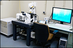 work station for a microscope connected to a computer and screen at the Imaging Core facility